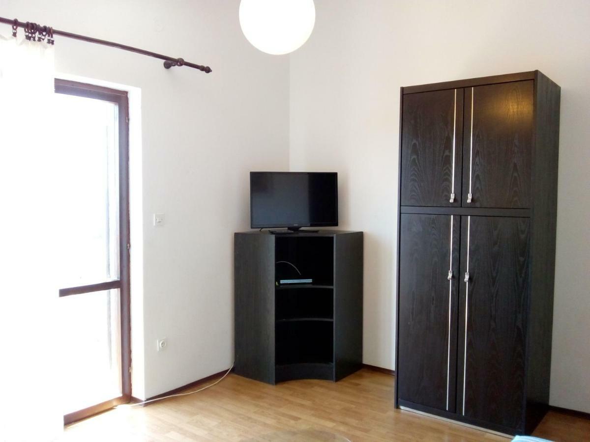 Apartments Dora 梅杜林 外观 照片